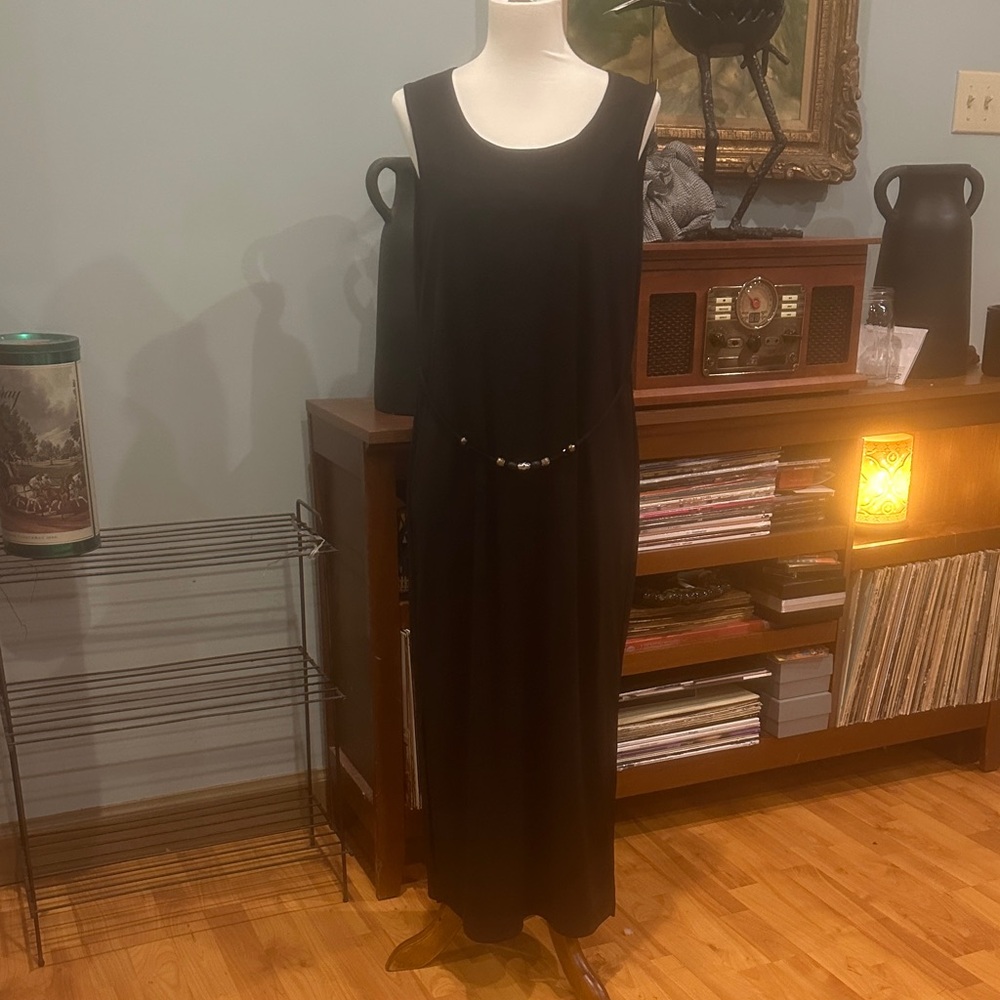 Vintage-Elegant Black Maxi Dress